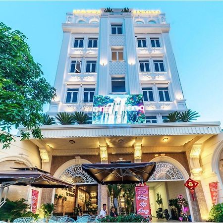 Mekong Gia Lai Hotel - Me Kong Pleiku Exteriör bild